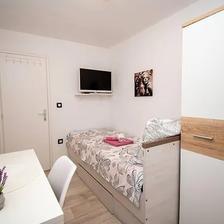 Apartment Marina In